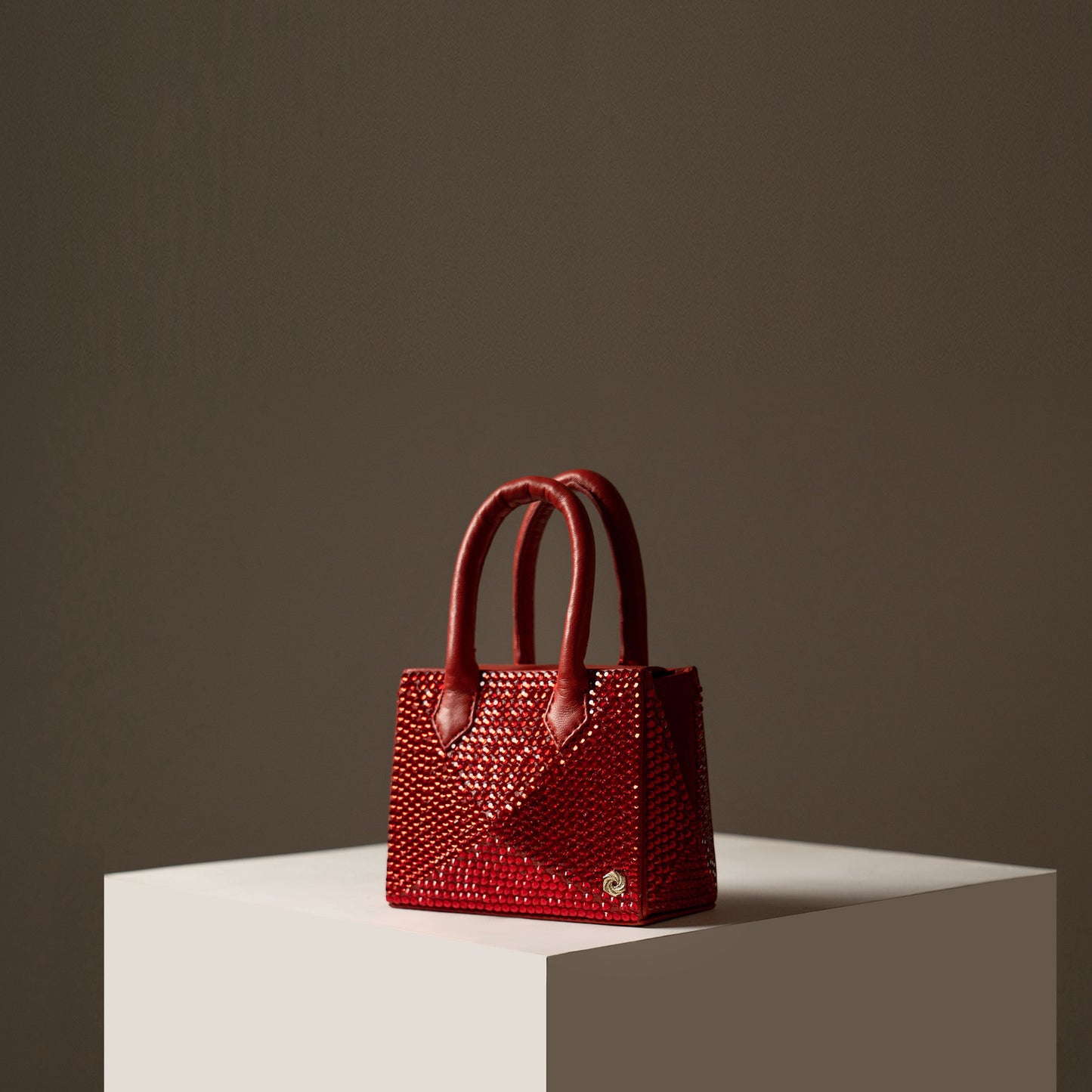 Hexella Petit Cherry Red