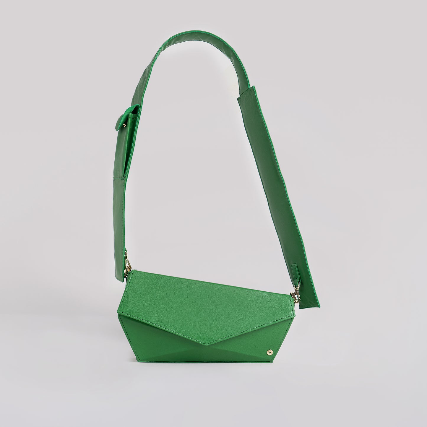 Hexella Vanity Parakeet