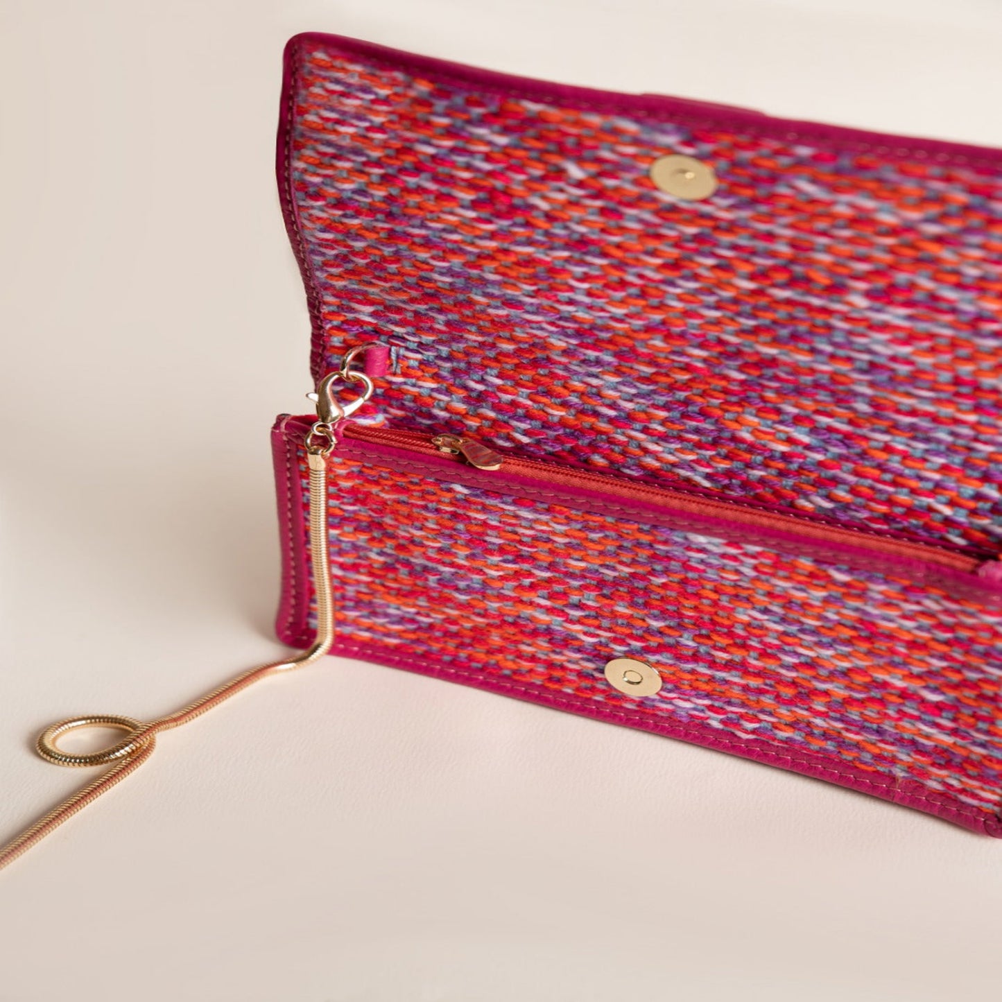 Wallet-on-Chain Woven Trippy Berry